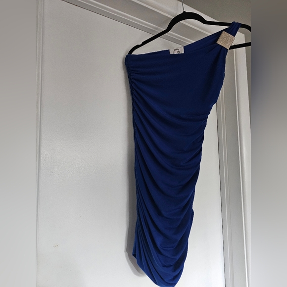 Sweet Storm One Shoulder Ruched Dress - Size Small - Picture 11 of 14